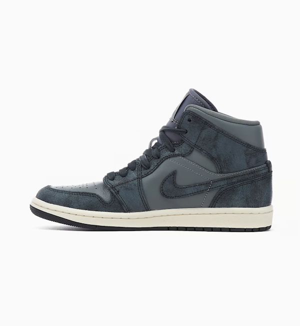 CALZADO CASUAL FEMENINO NIKE AIR JORDAN 1 MID