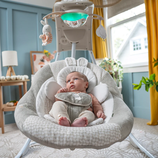 COLUMPIO PARA BEBÉ INGENUITY INLIGHTEN TWINKLE TAILS MÓVIL PLEGABLE