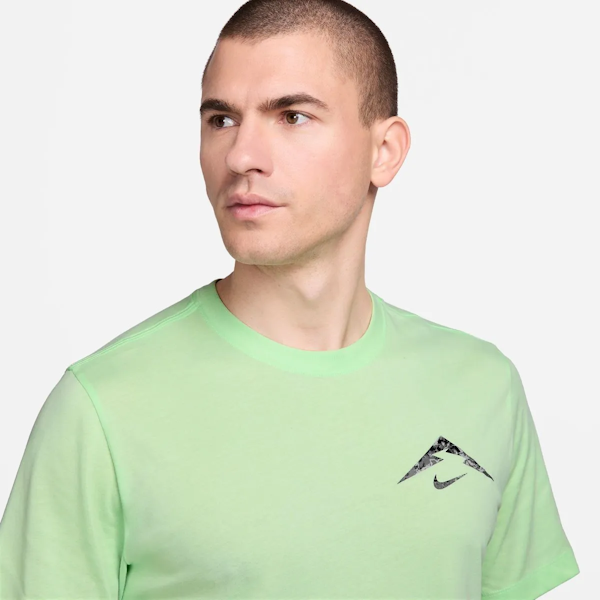 CAMISETA DEPORTIVO MASCULINO NIKE DRI-FIT RUNNING TRAIL OUTDOOR SEASONAL MANGAS CORTAS