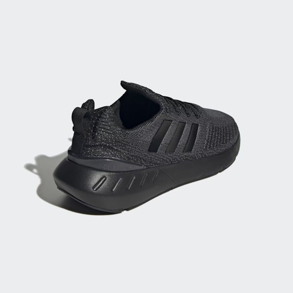CALZADO DEPORTIVO MASCULINO ADIDAS SWIFT RUN 22