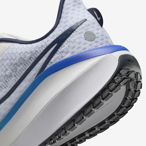 CALZADO DEPORTIVO MASCULINO NIKE VOMERO 17