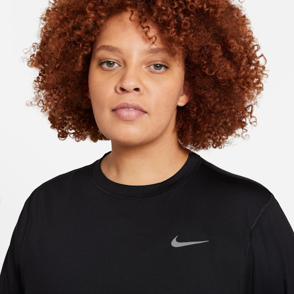 CAMISETA DEPORTIVO FEMENINO NIKE DRI-FIT ELEMENT CREW PLUS MANGAS LARGAS