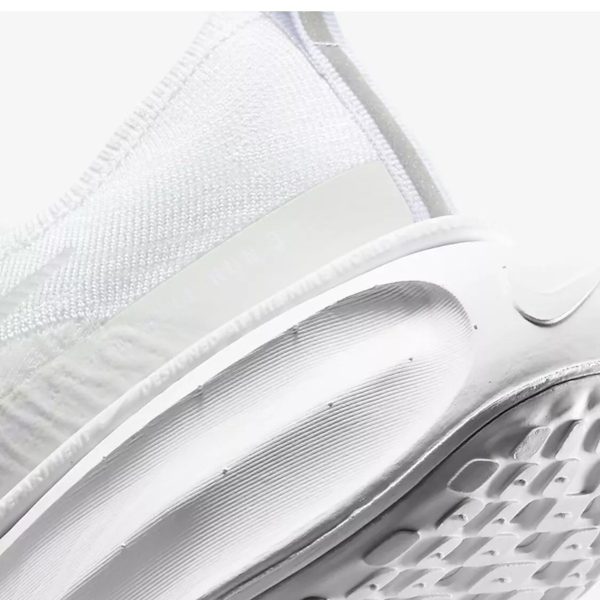 CALZADO DEPORTIVO MASCULINO NIKE ZOOM X INVINCIBLE RUN FK 3 EXTRA WIDE