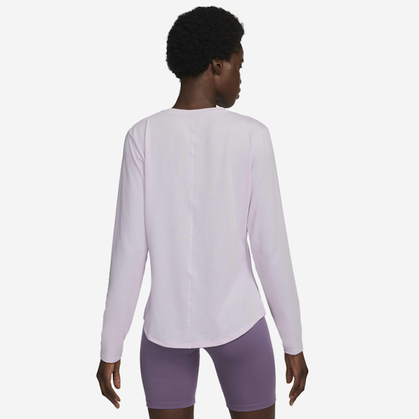 CAMISETA DEPORTIVO FEMENINO NIKE DRI-FIT UV ONE LUXE MANGAS LARGAS