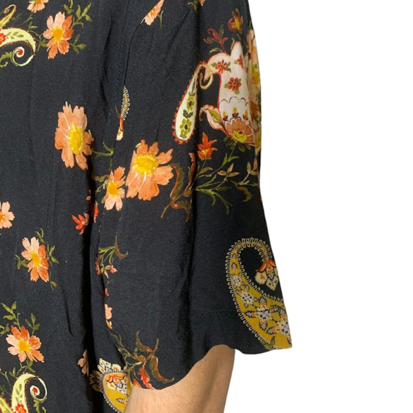 CAMISA MASCULINO GUESS MYSTIC FLOWER ECO MANGAS CORTAS