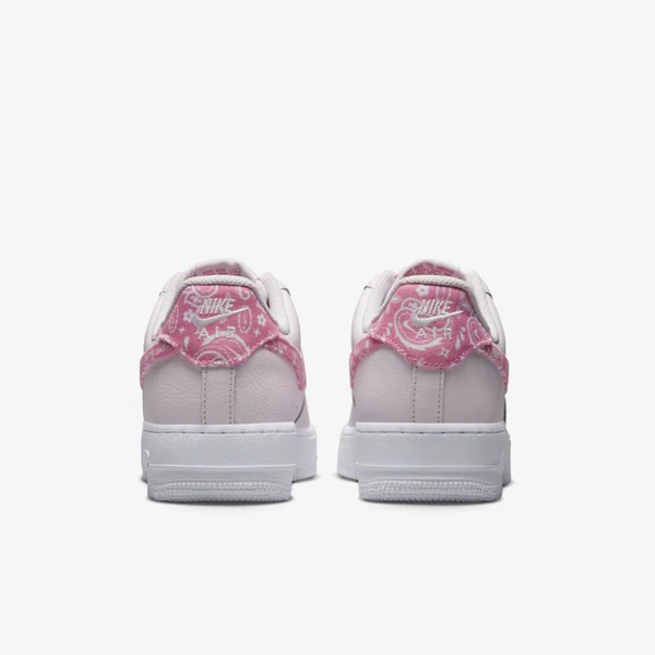 CALZADO DEPORTIVO FEMENINO NIKE AIR FORCE 1 ’07