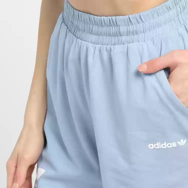 SHORT DEPORTIVO FEMENINO ADIDAS ADICOLOR SHATTERED TREFOIL