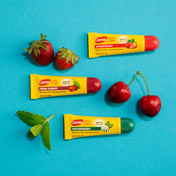 BÁLSAMO LABIAL CARMEX CLASSIC MEDICATED DAILY CARE SPF 15 FRESH CHERRY 10GR