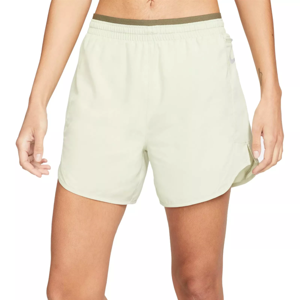 SHORTS DEPORTIVO FEMENINO NIKE DRI-FIT TEMPO LUXE 5″