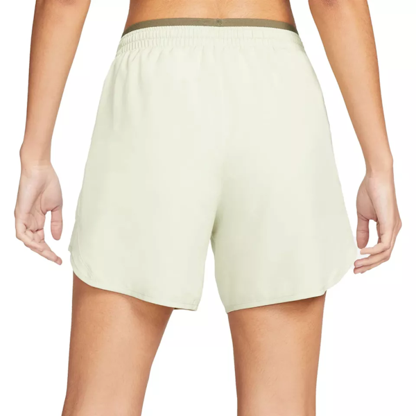 SHORTS DEPORTIVO FEMENINO NIKE DRI-FIT TEMPO LUXE 5″
