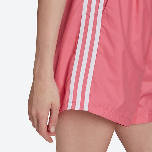 SHORT DEPORTIVO FEMENINO ADIDAS ADICOLOR RIPSTOP