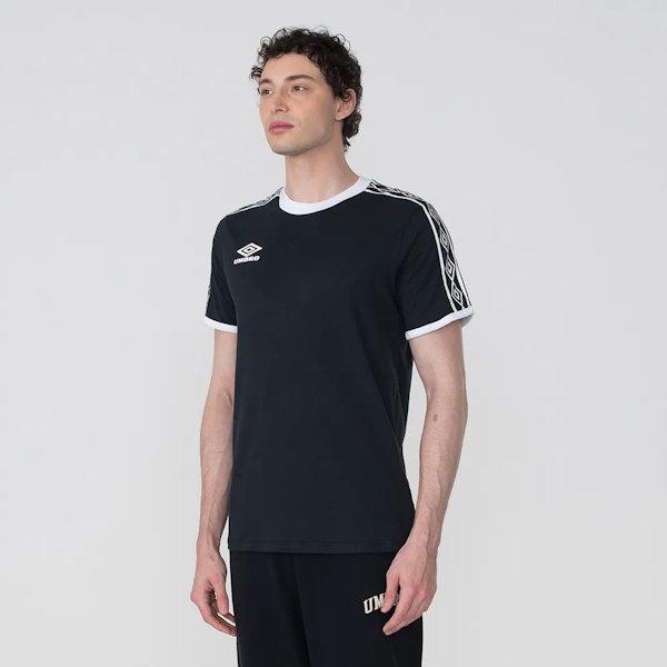 CAMISETA CASUAL MASCULINO UMBRO TRADITIONAL CLUB MANGAS CORTAS