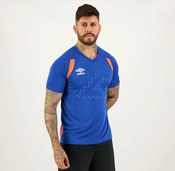 CAMISETA DEPORTIVO MASCULINO UMBRO DIAMOND RELIEF MANGAS CORTAS