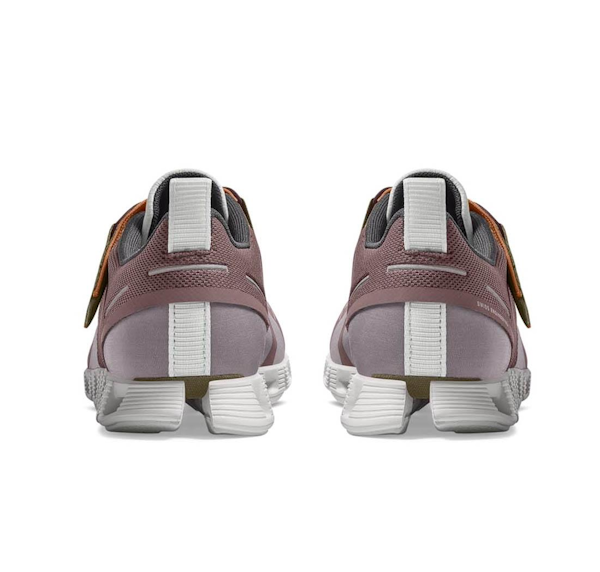 CALZADO DEPORTIVO FEMENINO ON-RUNNING CLOUD NEXUS