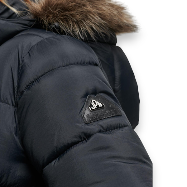CHAQUETA DE PLUMÓN FEMENINO SUPERDRY VINTAGE CON CAPUCHA NEGRO