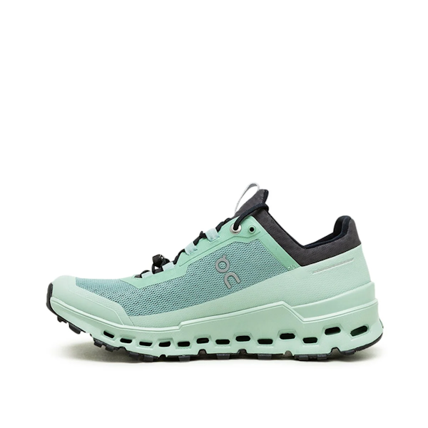 CALZADO DEPORTIVO FEMENINO ON-RUNNING CLOUDULTRA