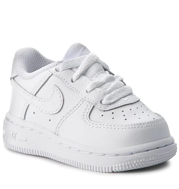 CALZADO INFANTIL NIKE AIR FORCE 1 06 TRIPLE WHITE