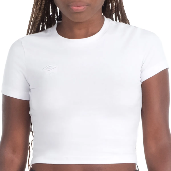 CAMISETA CASUAL FEMENINO UMBRO ESSENTIAL COMFY MANGAS CORTAS