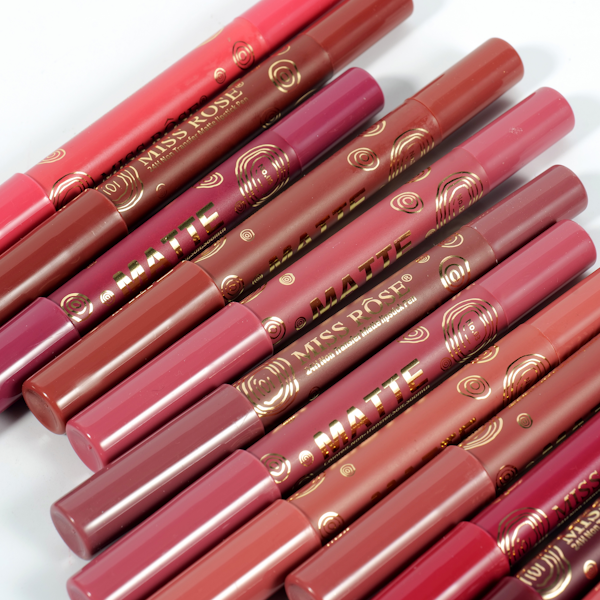 LÁPIZ LABIAL MISS ROSE 24H NON TRANSFER MATTE LIPSTICK