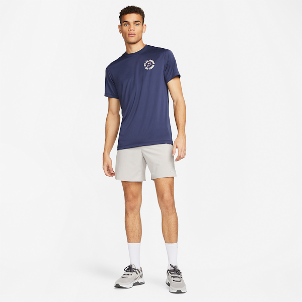 CAMISETA DEPORTIVO MASCULINO NIKE DRI-FIT TEE RLGD HUMOR 2 MANGAS CORTAS
