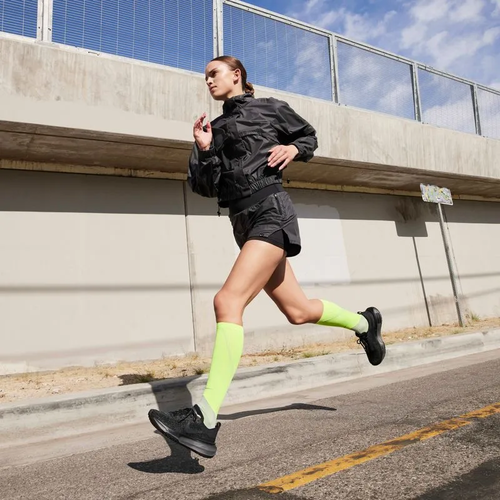 CALZADO DEPORTIVO FEMENINO NIKE INVICIBLE RUN 3