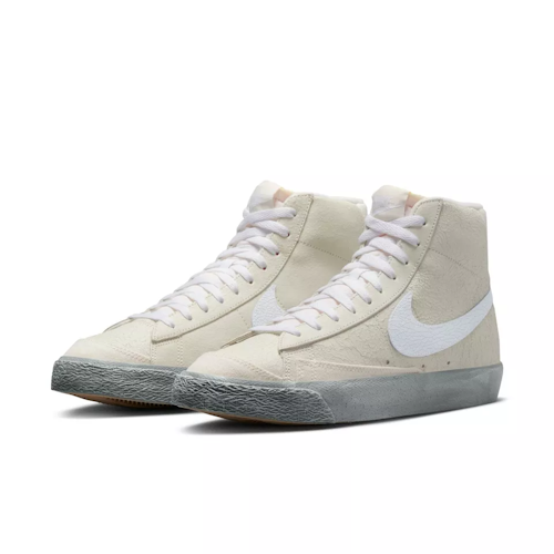 CALZADO CASUAL MASCULINO NIKE BLAZER MID ’77 SE