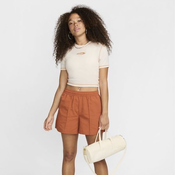 CAMISETA CASUAL FEMENINO NIKE SPORTSWEAR CHILL KNIT CROPPED MANGAS CORTAS