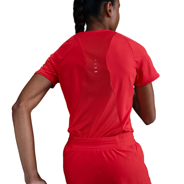 CAMISETA DEPORTIVO FEMENINO NIKE SWIFT DRI-FIT MANGAS CORTAS