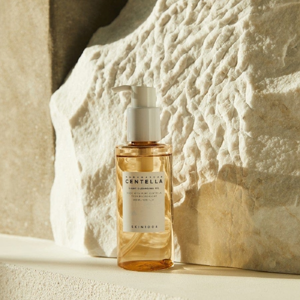 LIMPIADOR FACIAL SKIN1004 MADAGASCAR CENTELLA LIGHT OIL 200ML
