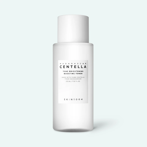 TÓNICO FACIAL SKIN1004 MADAGASCAR CENTELLA TONE BRIGHTENING BOOSTING 210ML
