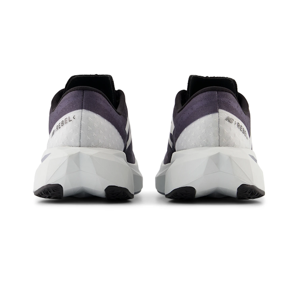 CALZADO DEPORTIVO FEMENINO NEW BALANCE FUELCELL REBEL V4