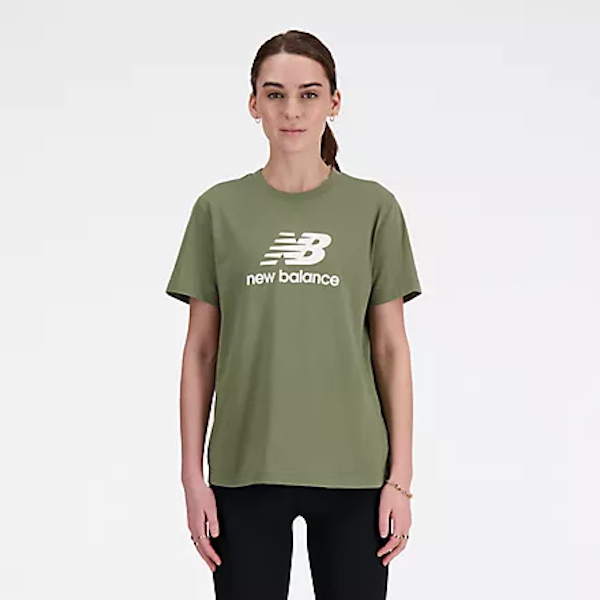 CAMISETA DEPORTIVO FEMENINO NEW BALANCE SPORT ESSENTIALS JERSEY LOGO MANGAS CORTAS