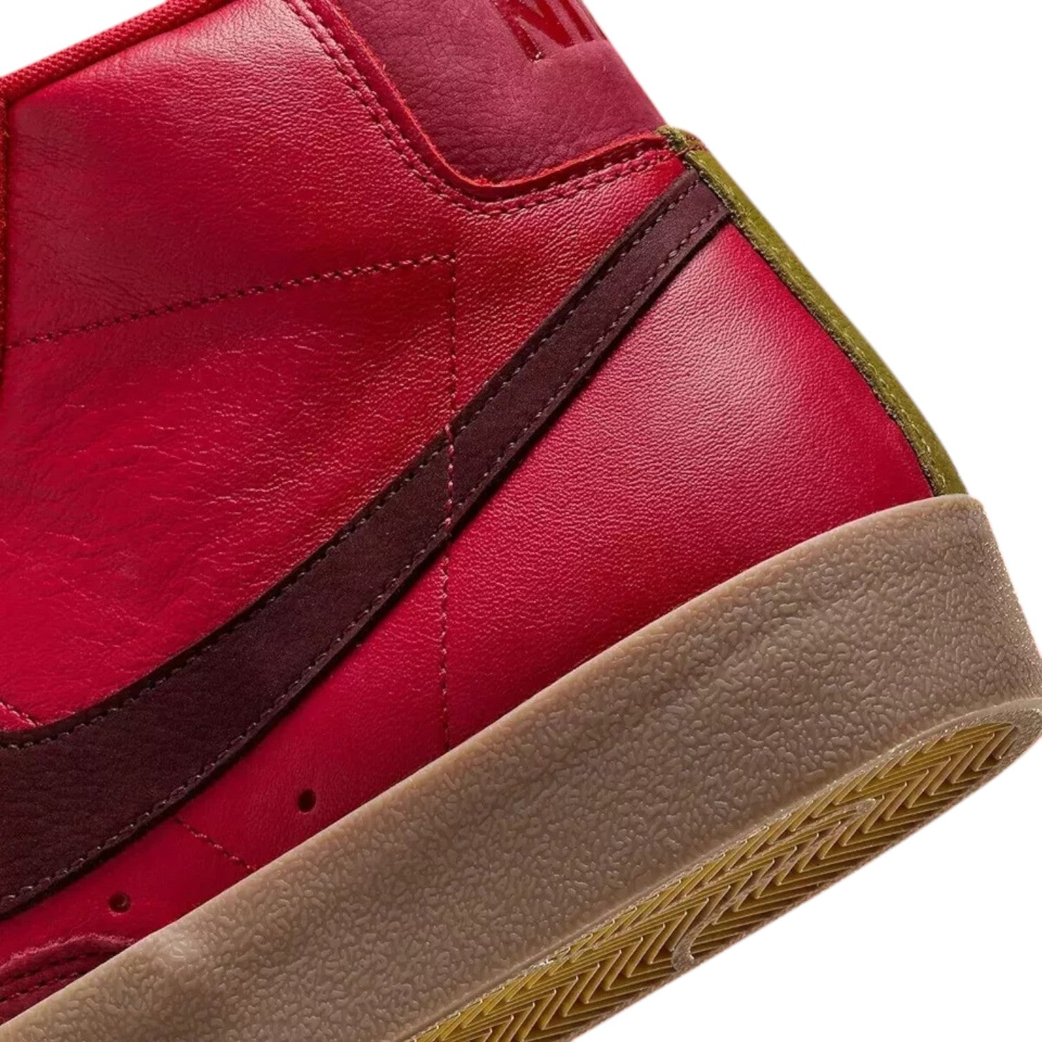 CALZADO CASUAL MASCULINO NIKE BLAZER MID 77 LAYERS OF LOVE