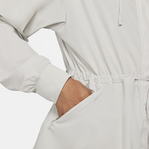 CHAQUETA FEMENINO NIKE DRI-FIT BLISS LUXE ANORAK