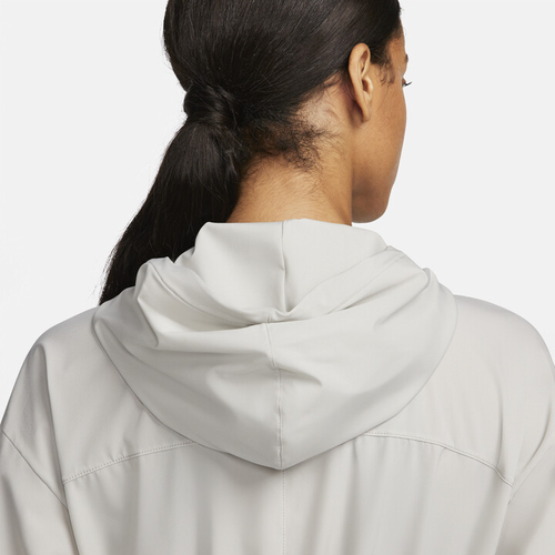 CHAQUETA FEMENINO NIKE DRI-FIT BLISS LUXE ANORAK