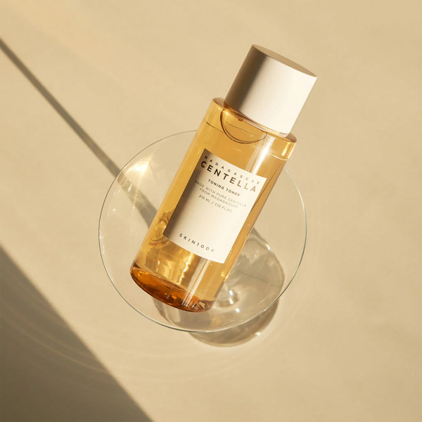 TÓNICO FACIAL SKIN1004 MADAGASCAR CENTELLA TONING 210ML